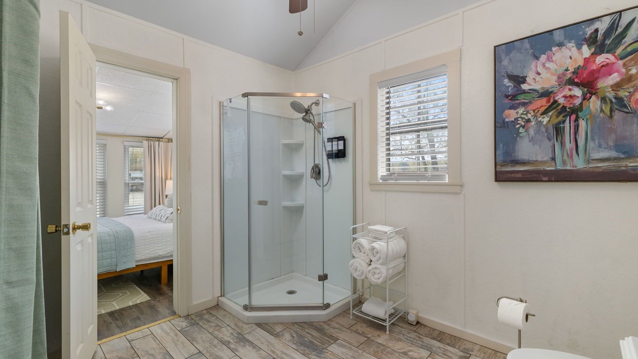 Photo of Bathroom in Muscle Shoals