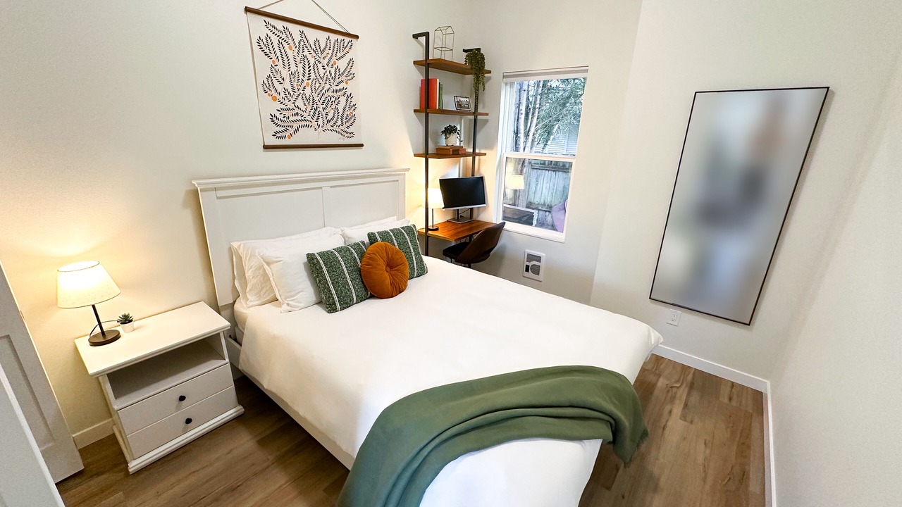 Photo of Bedroom in Orting