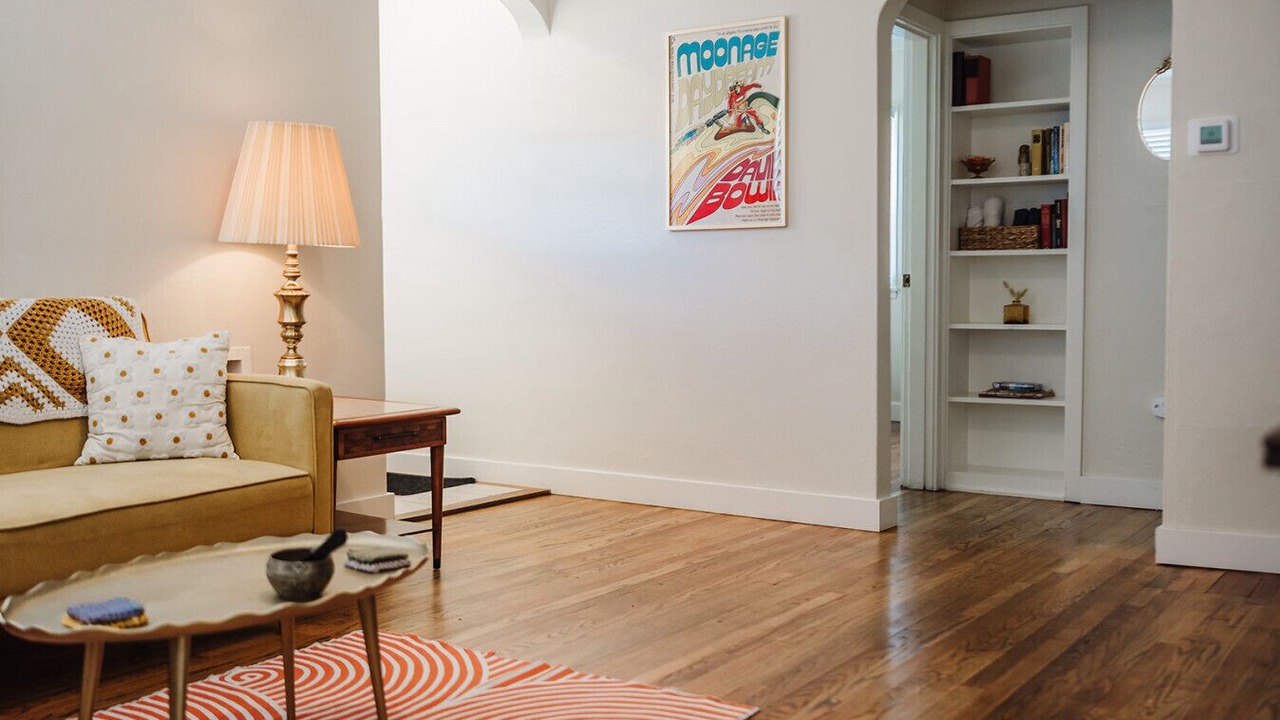 Photo of Livingroom in Downtown Klamath Falls