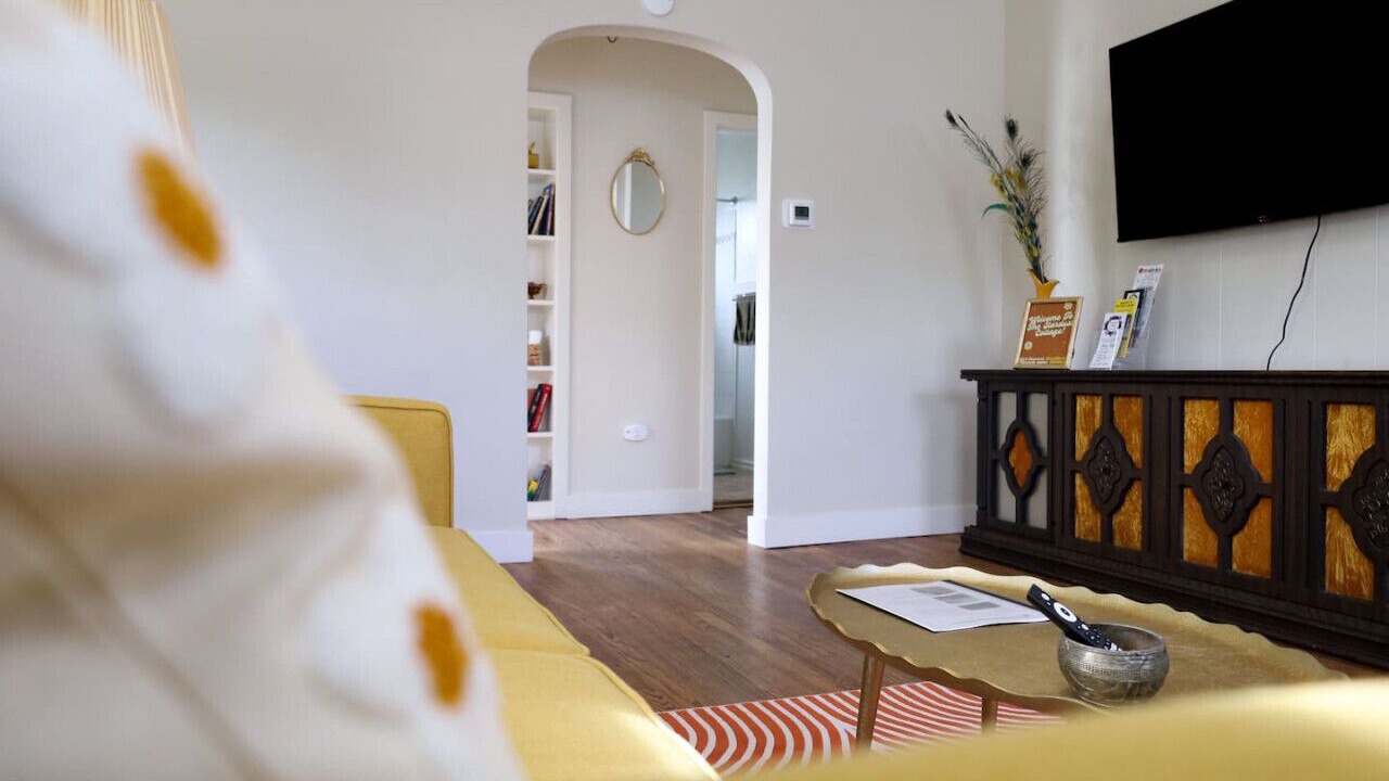 Photo of Livingroom in Downtown Klamath Falls
