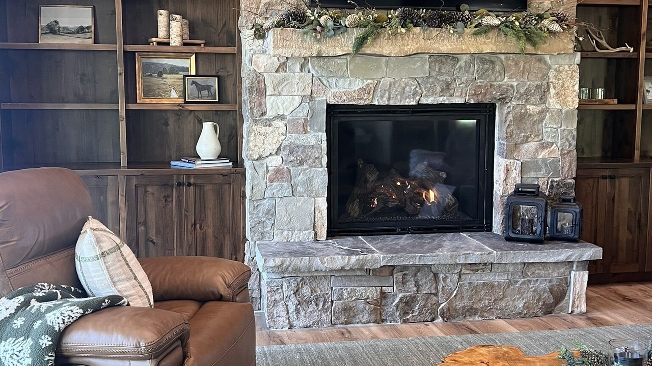 Photo of Livingroom in Island Park