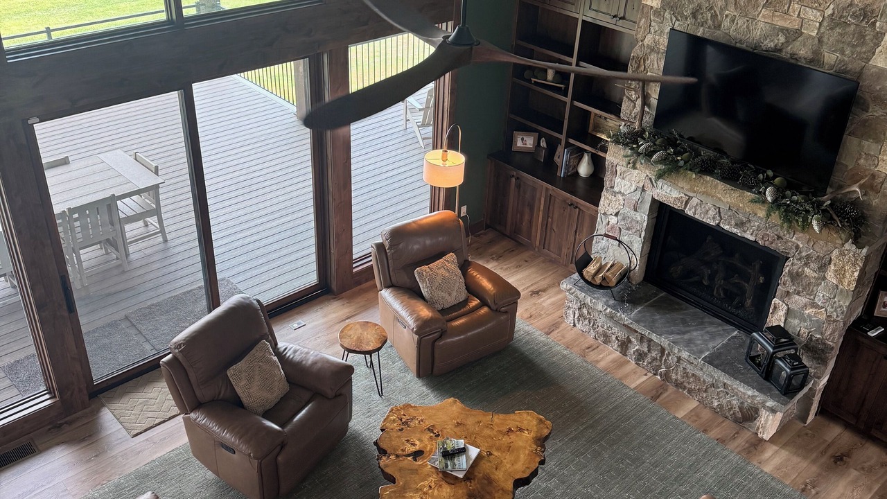 Photo of Livingroom in Island Park