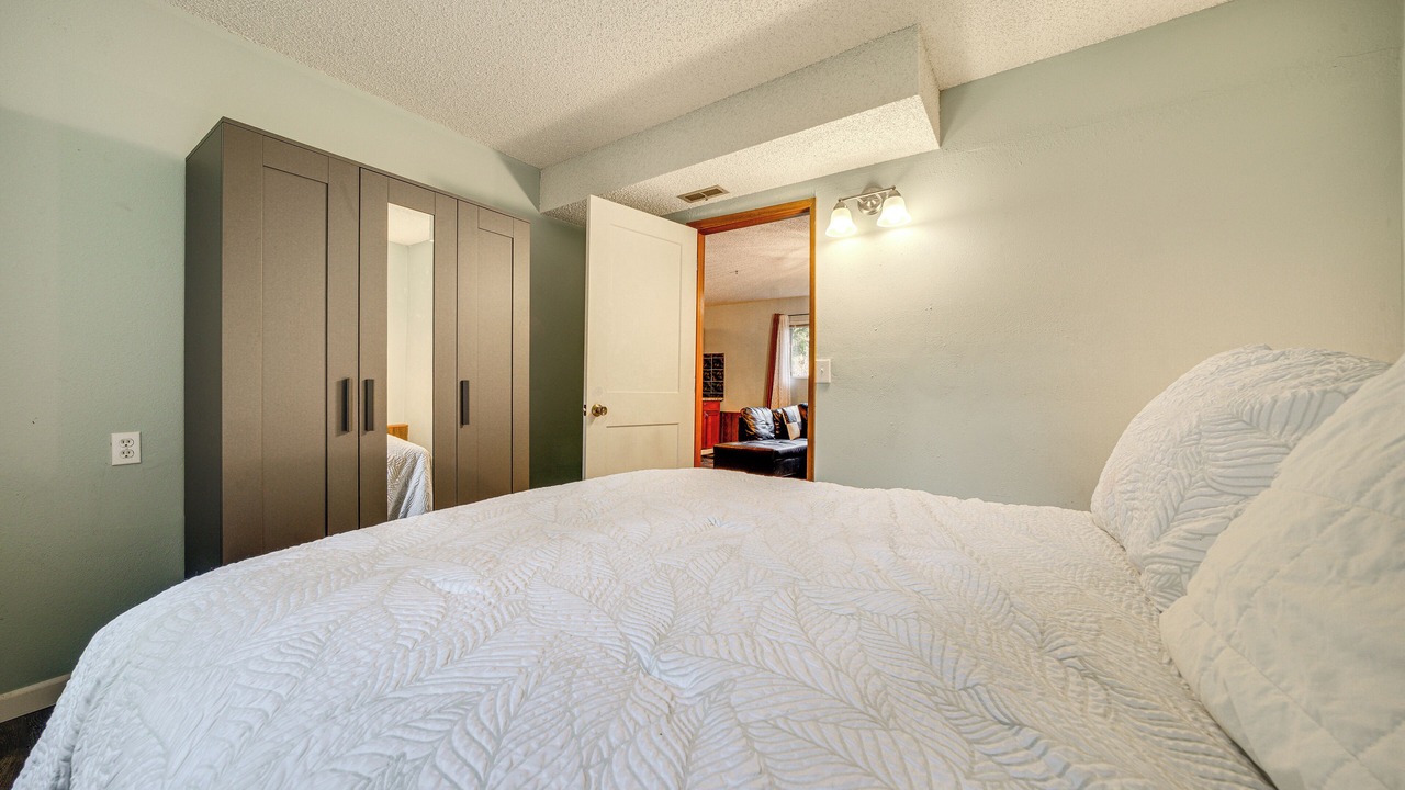 Photo of Bedroom in SeaTac