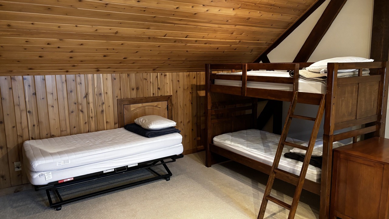 Photo of Bedroom in Coolin