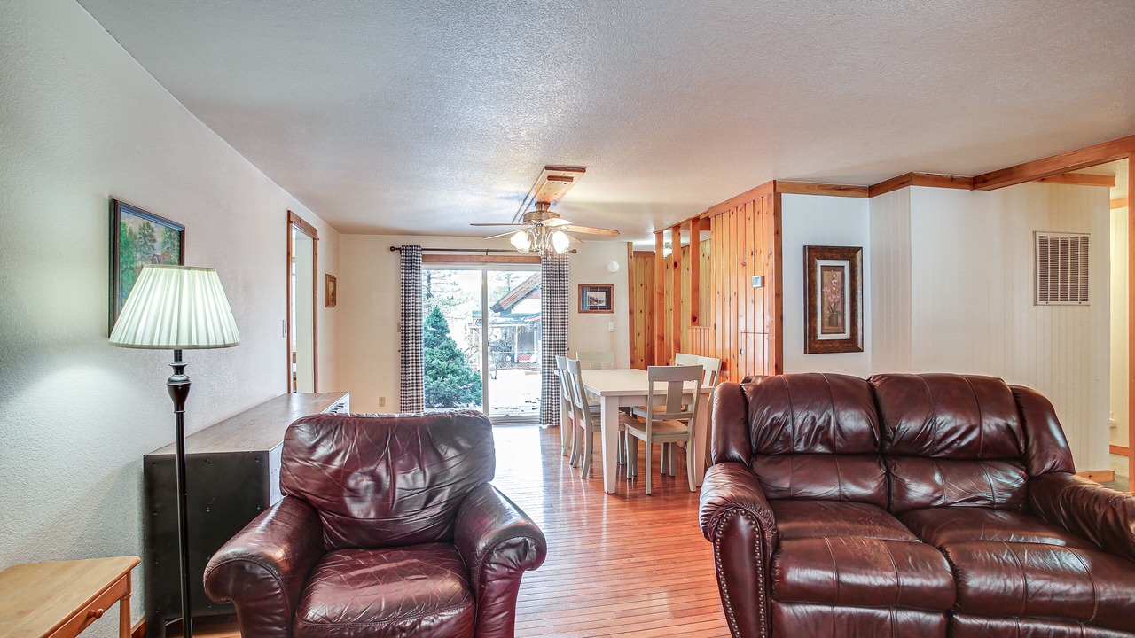 Photo of Livingroom in Shoshone County