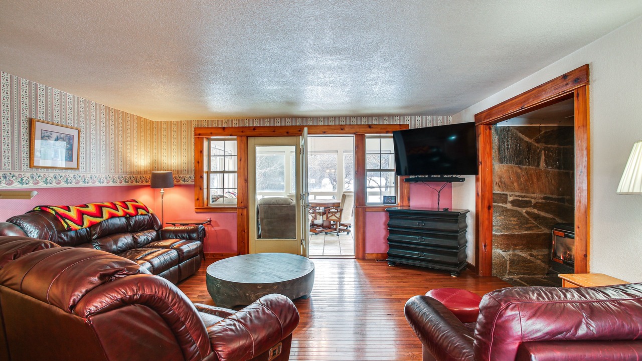Photo of Livingroom in Shoshone County