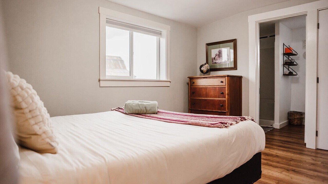 Photo of Bedroom in Klamath Falls