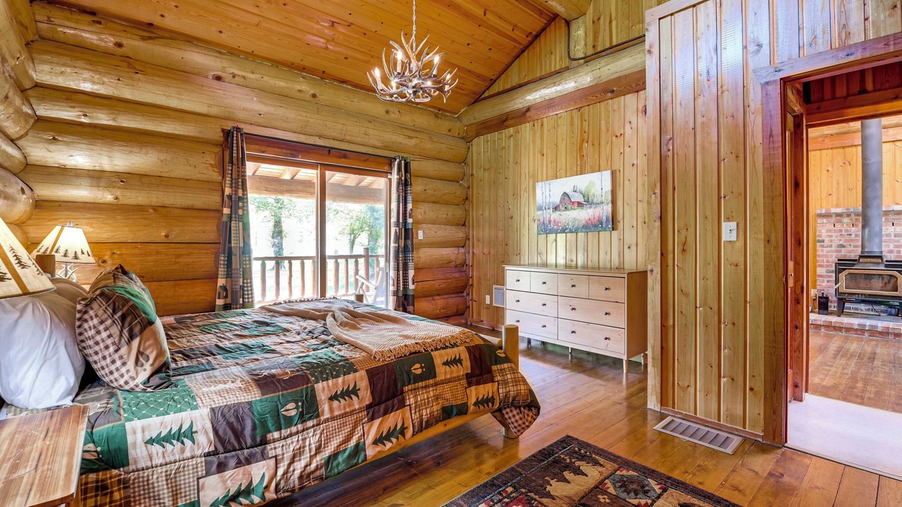 Photo of Bedroom in Arlington Heights