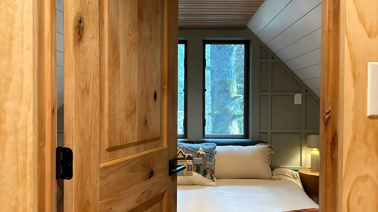 Photo of Bedroom in Skykomish