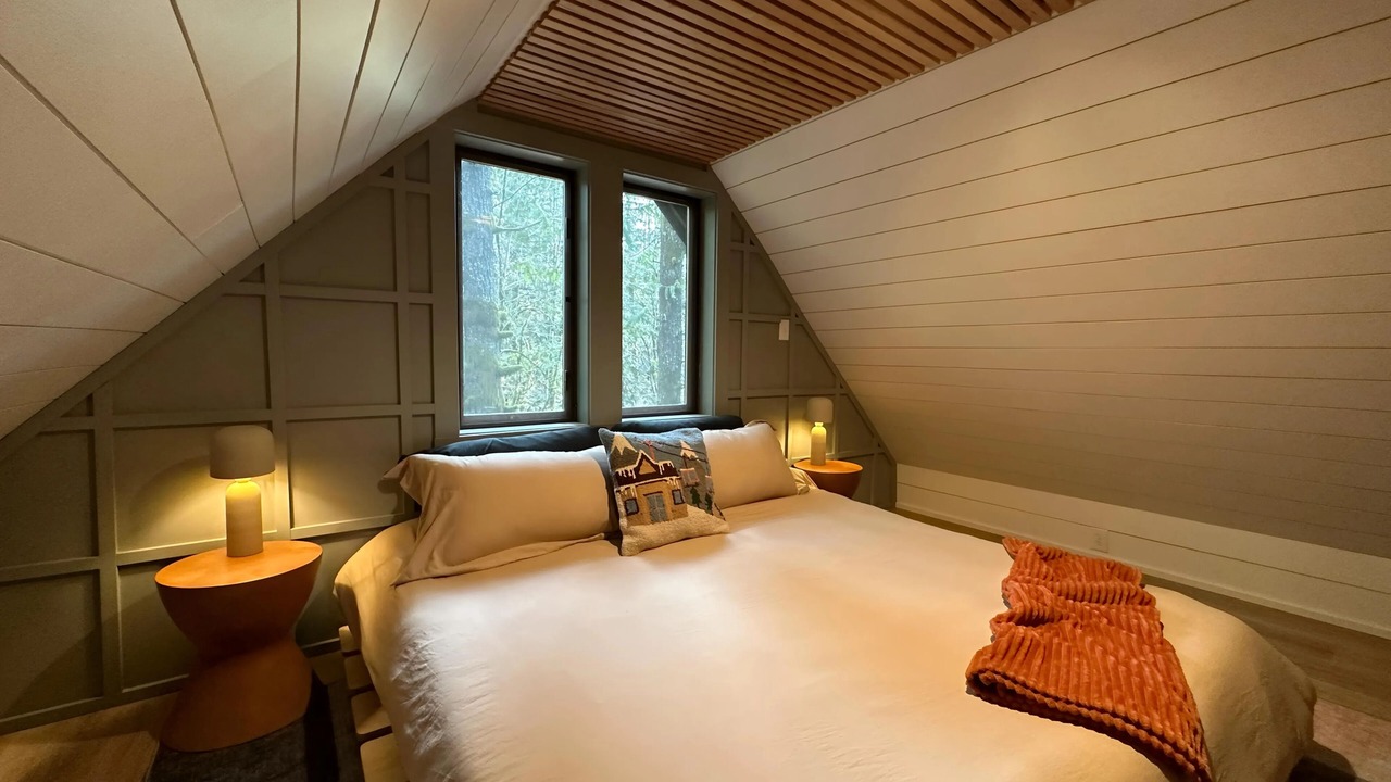 Photo of Bedroom in Skykomish