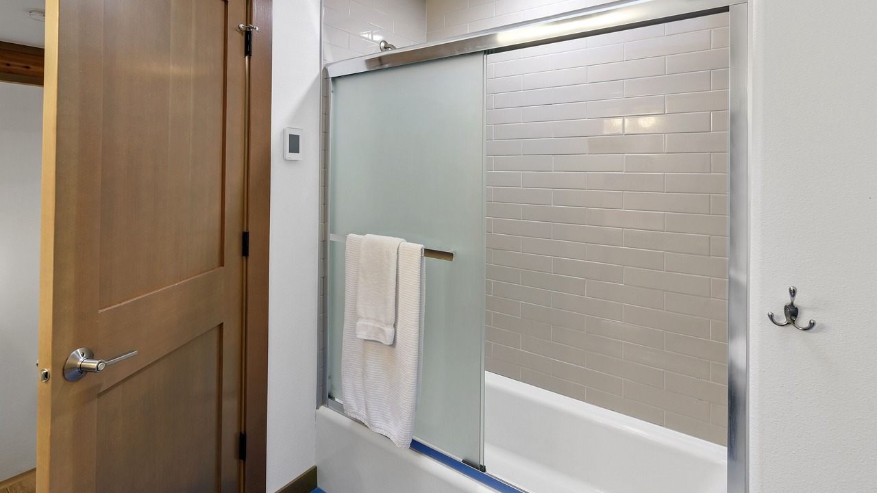 Photo of Bathroom in Enumclaw