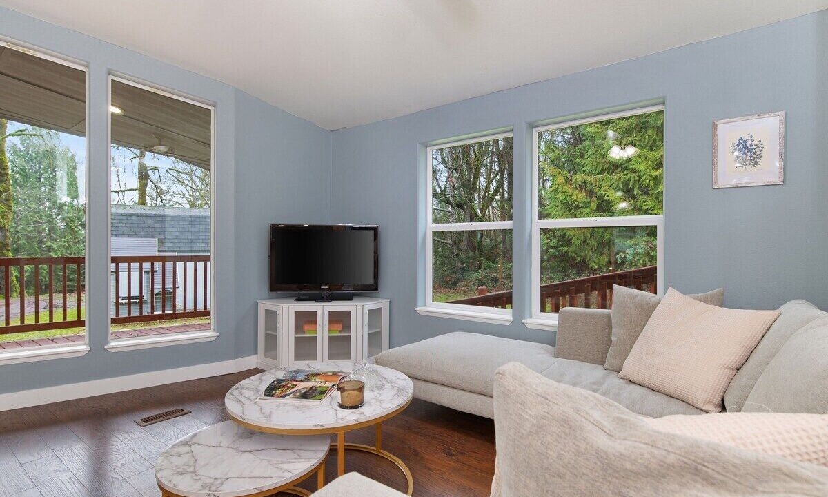 Photo of Livingroom in Lakebay