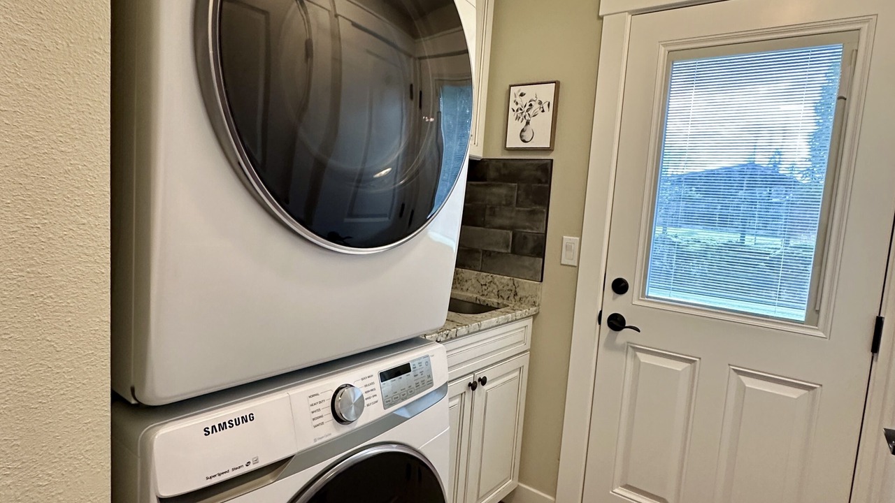 Photo of Bedroom in Edgewood
