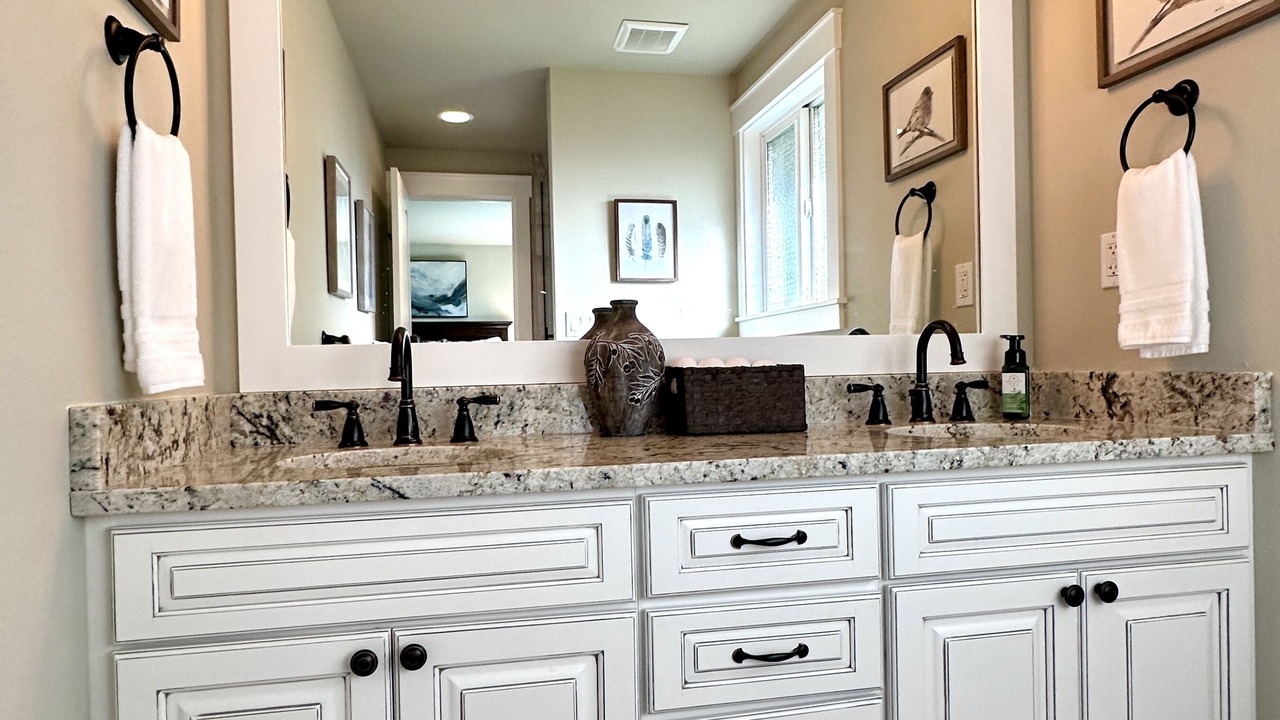 Photo of Bathroom in Edgewood