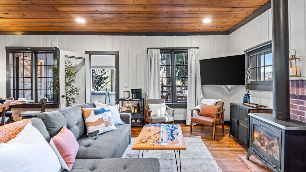 Photo of Livingroom in Bremerton