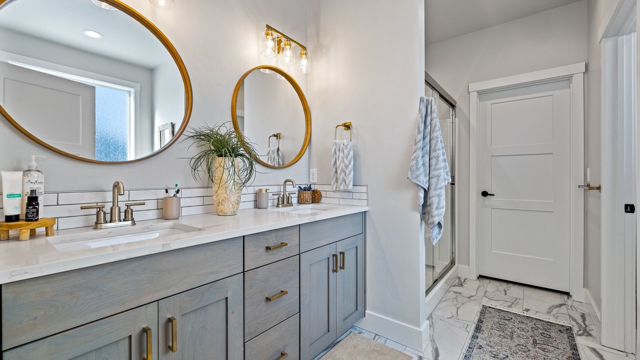 Photo of Bathroom in Cascade