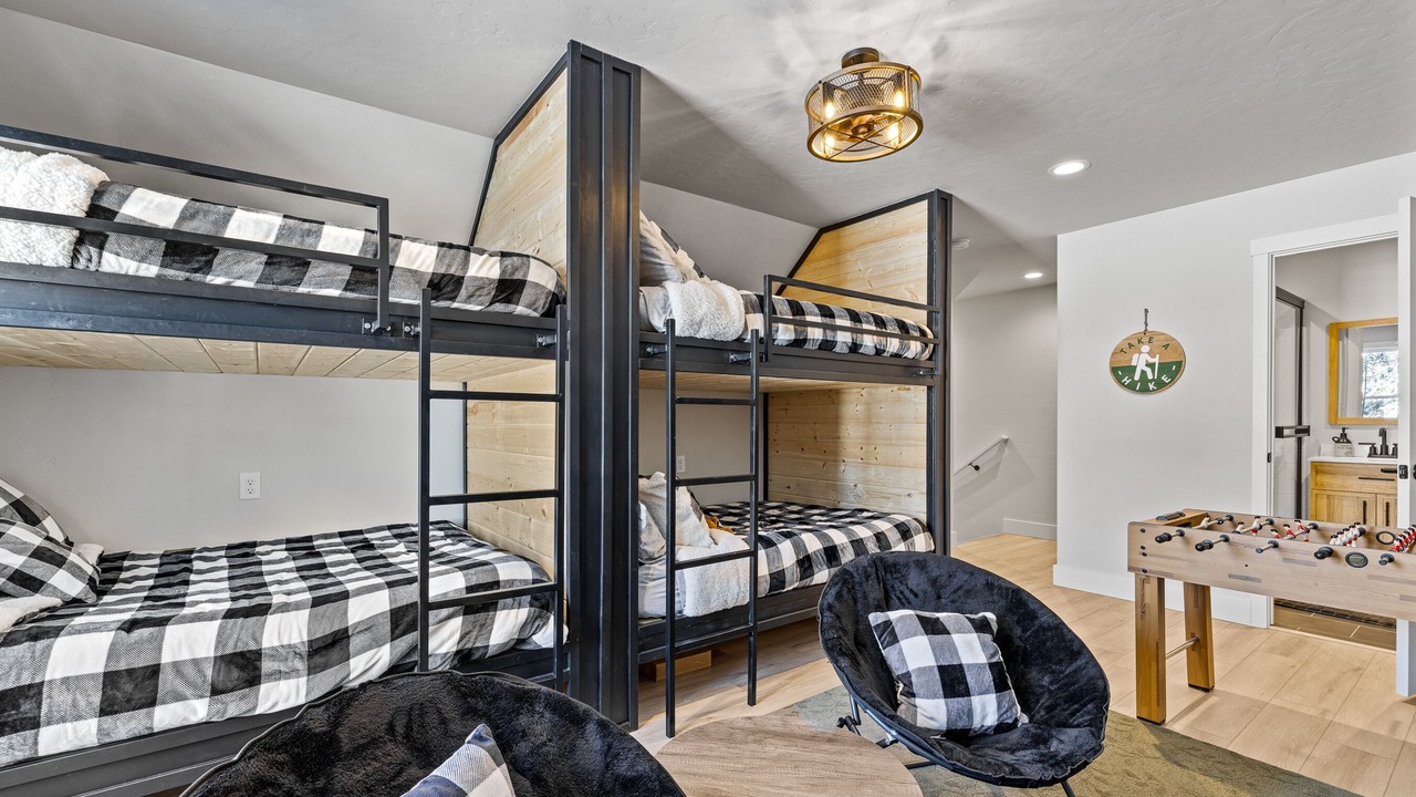 Photo of Bedroom in Cascade