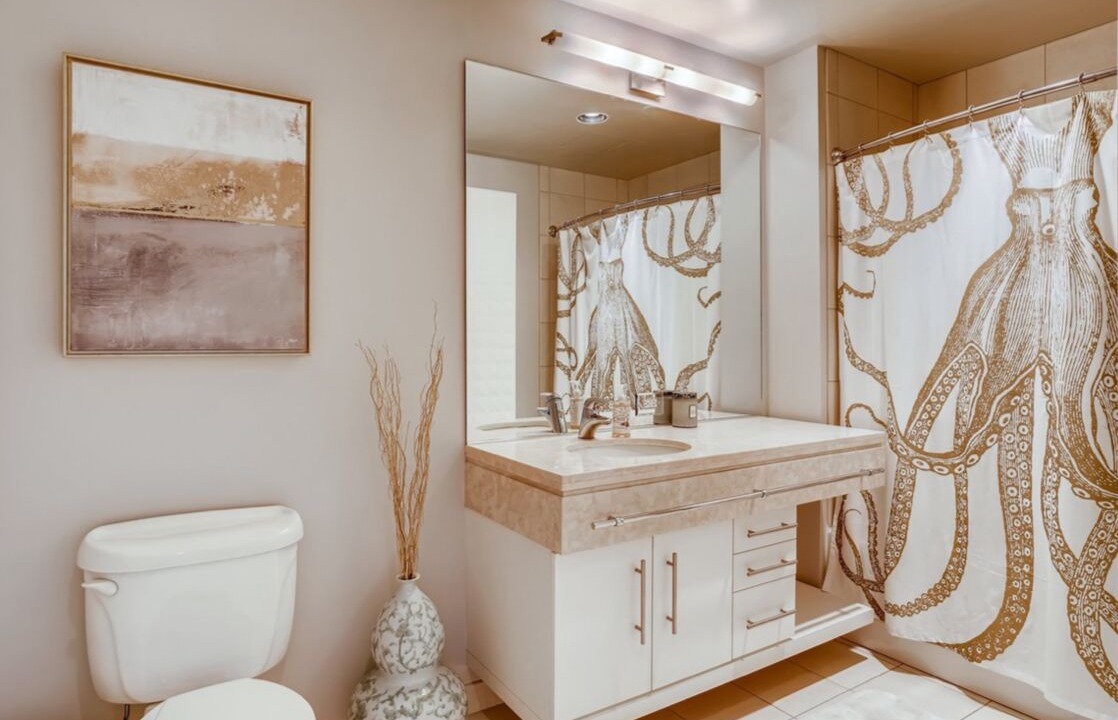 Photo of Bathroom in Pearl District