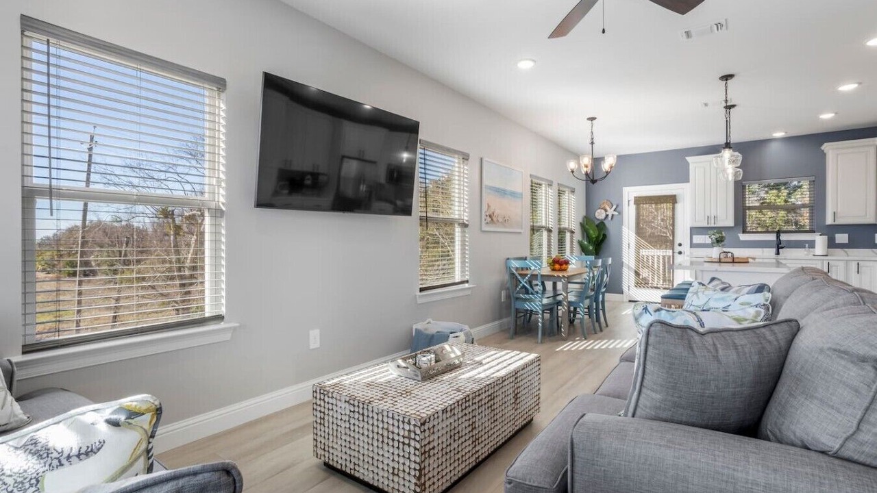 Photo of Livingroom in Biloxi
