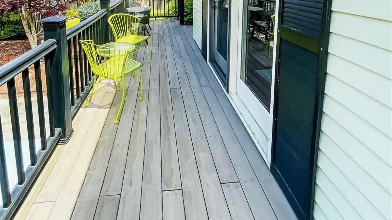 Photo of Patio Balcony in Port Angeles