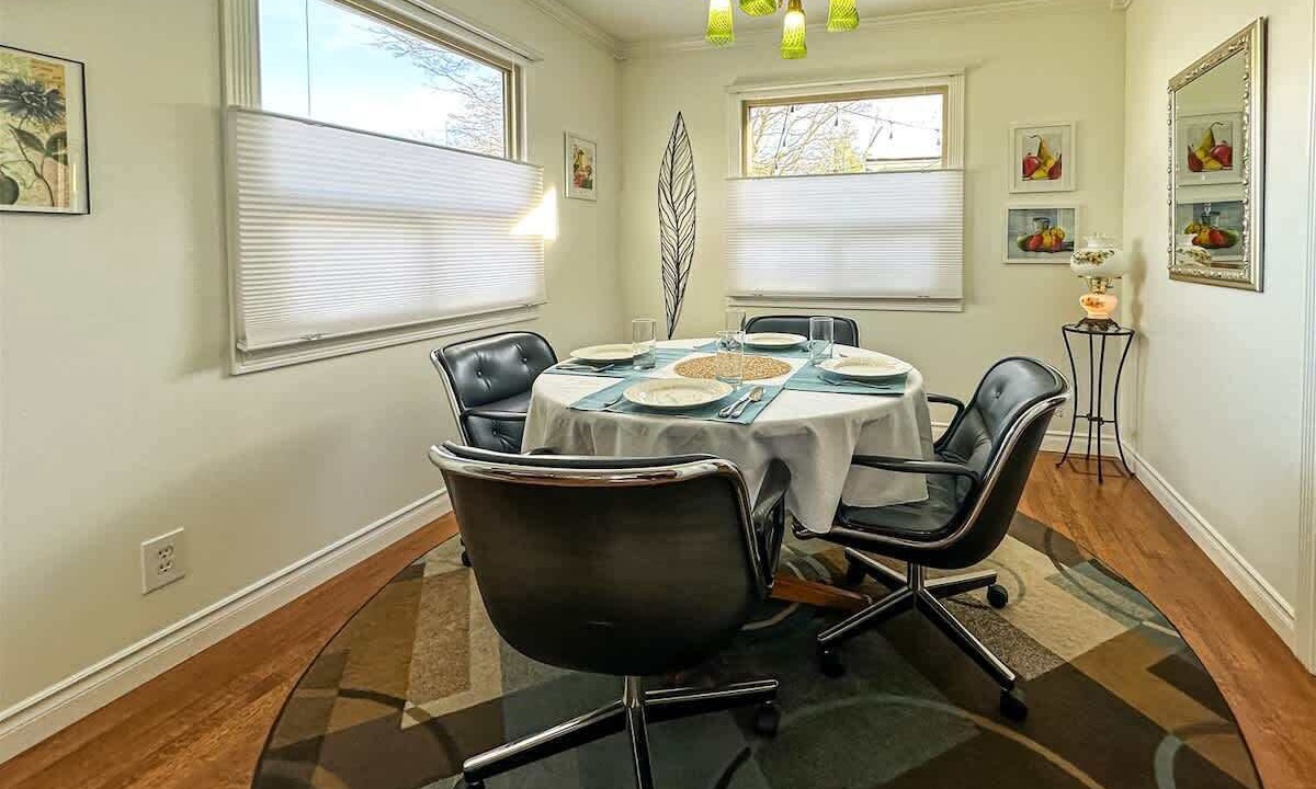 Photo of Livingroom in Port Angeles