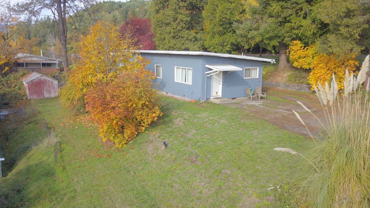 Photo of Outdoor in Oakridge