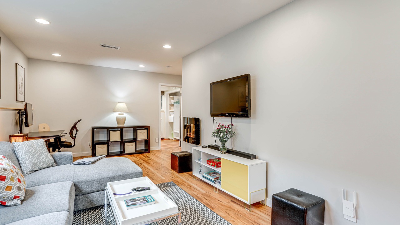 Photo of Livingroom in Licton Springs