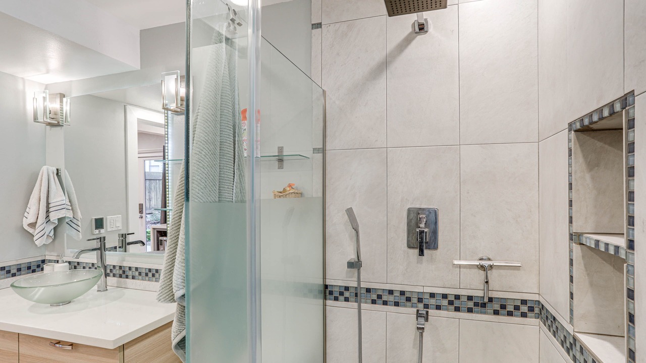 Photo of Bathroom in Licton Springs