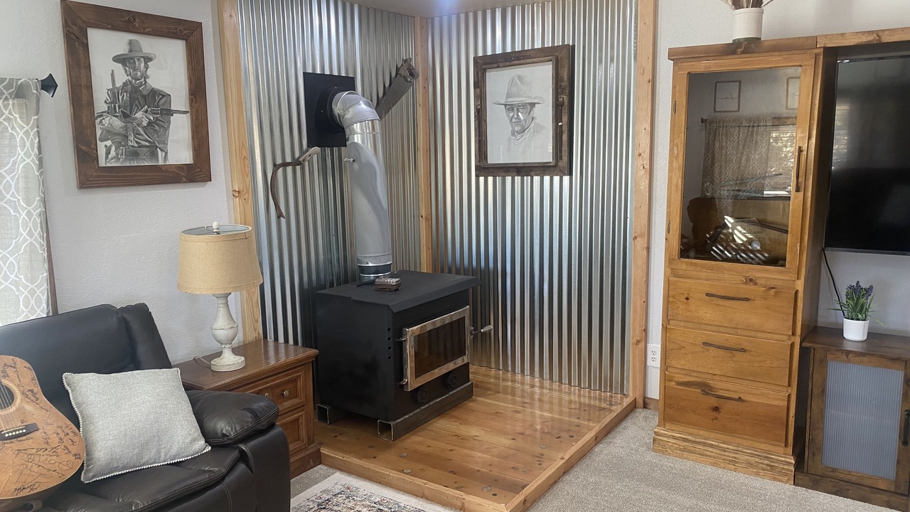 Photo of Livingroom in Mammoth Creek