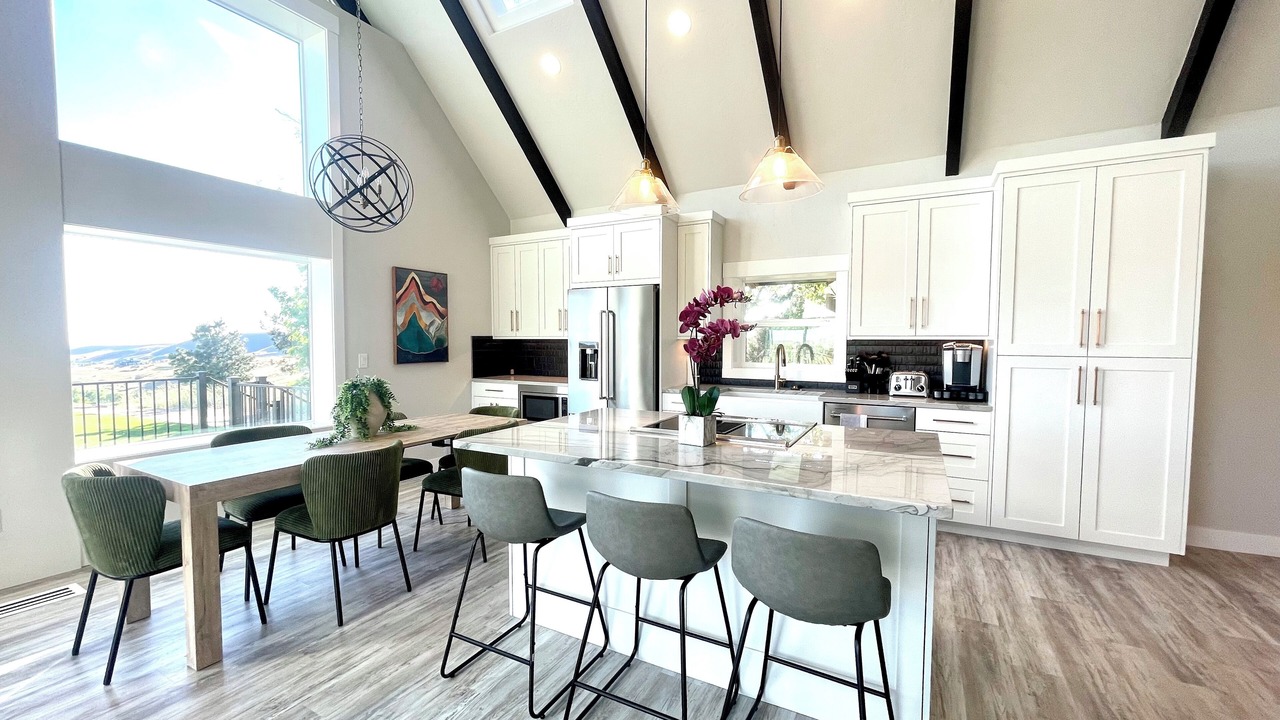 Photo of Kitchen in Garden City