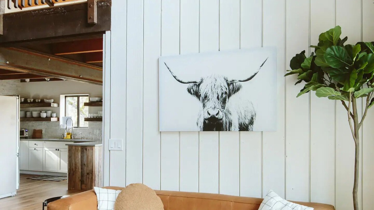 Photo of Livingroom in Hood River