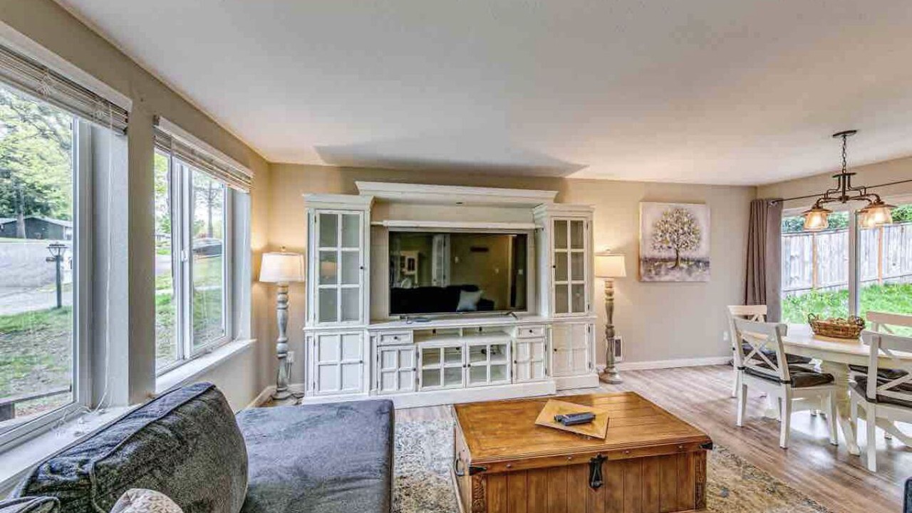Photo of Livingroom in West End