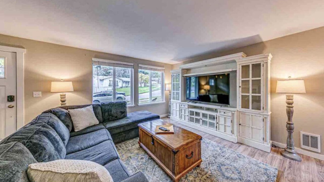 Photo of Livingroom in West End