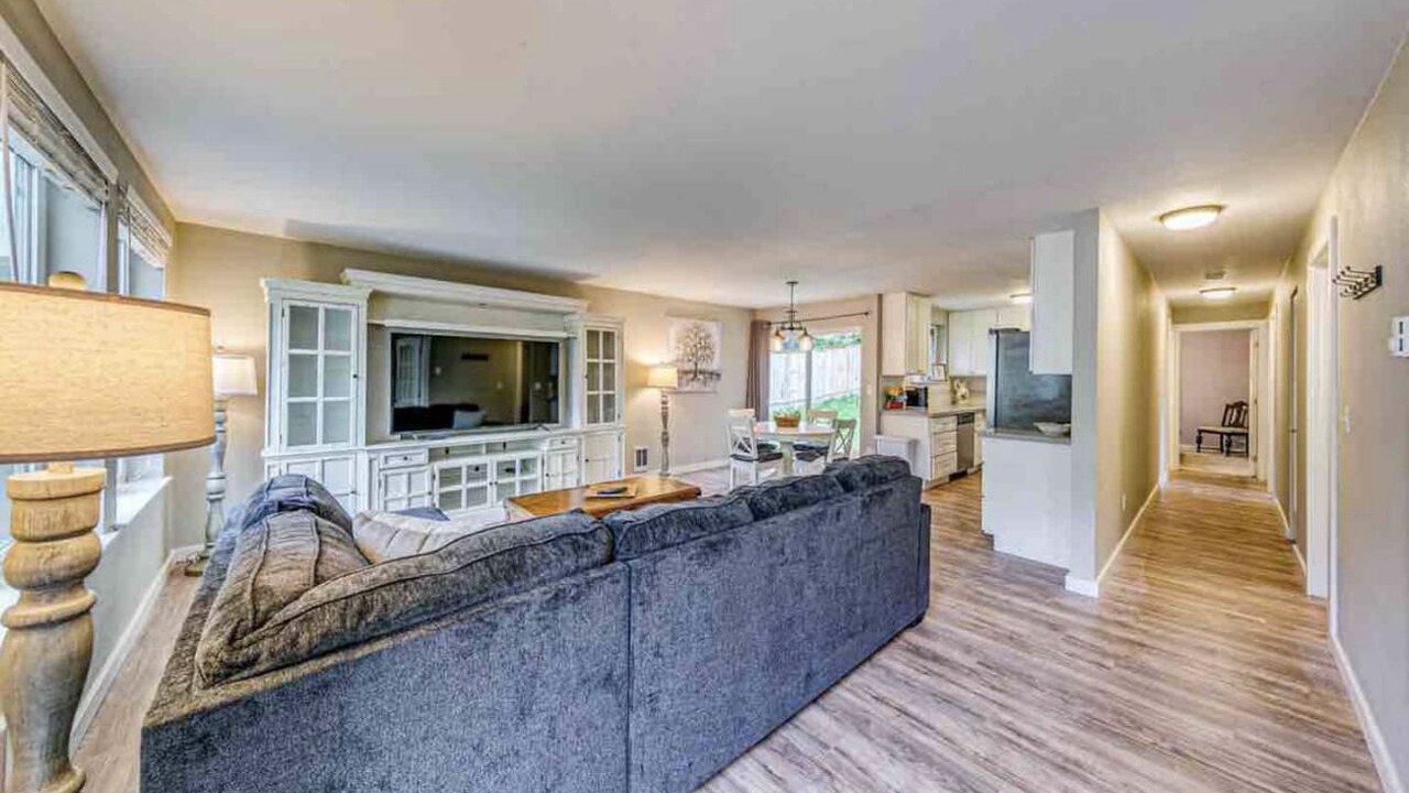 Photo of Livingroom in West End