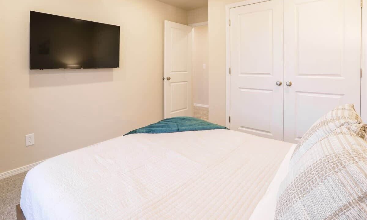 Photo of Bedroom in Caldwell