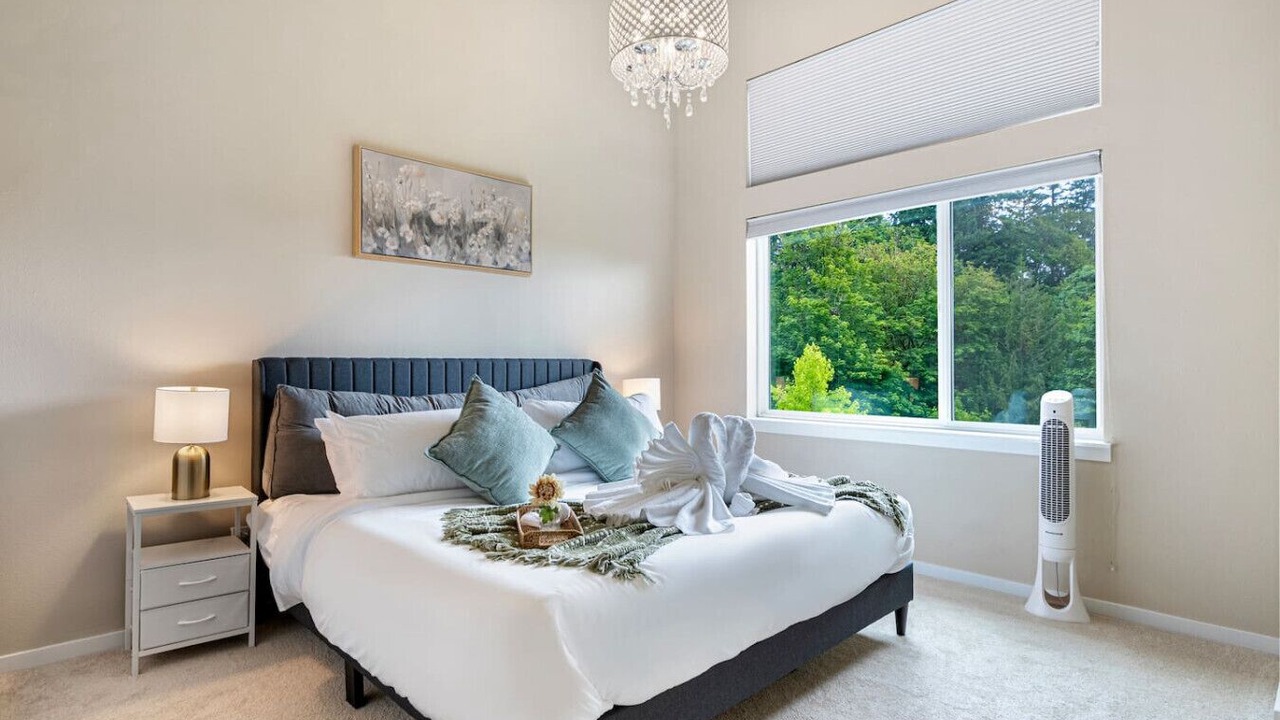 Photo of Bedroom in Issaquah