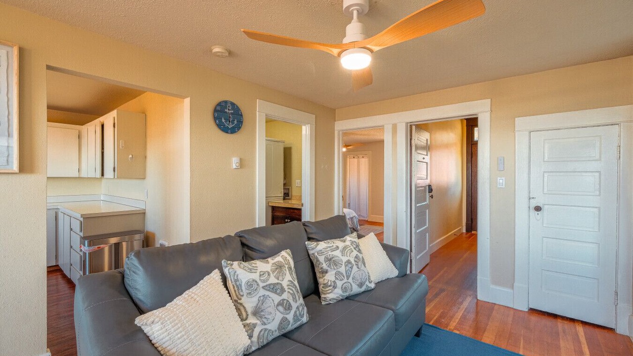 Photo of Livingroom in Old Town