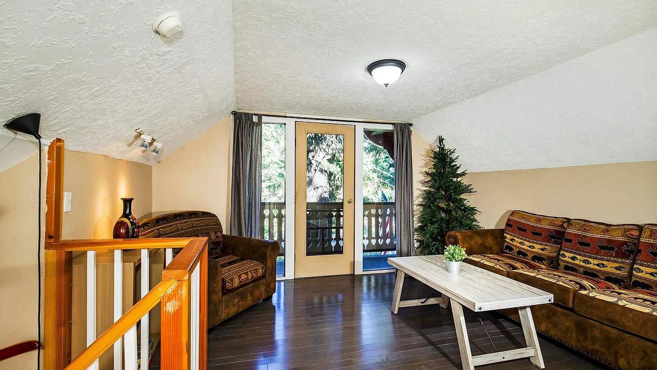 Photo of Livingroom in Sandpoint