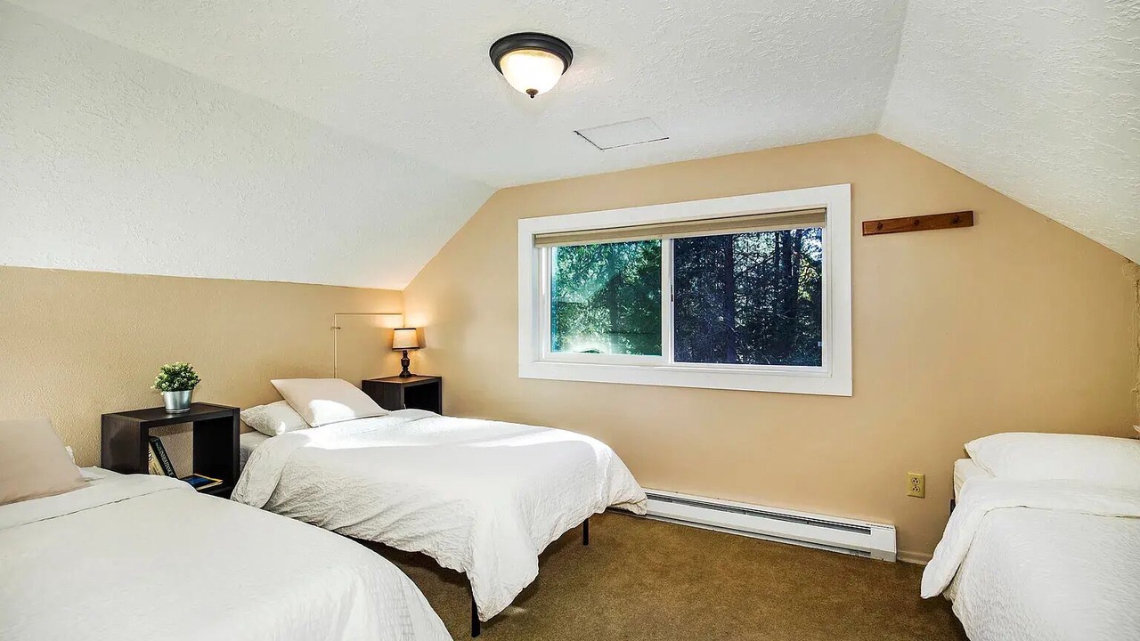 Photo of Bedroom in Sandpoint