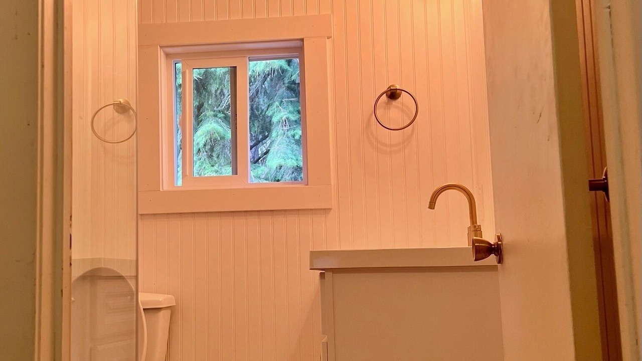 Photo of Bathroom in Sandpoint