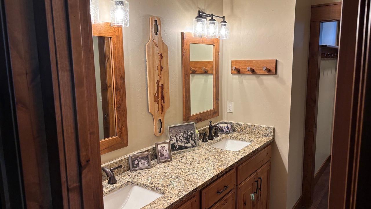 Photo of Bathroom in Coolin