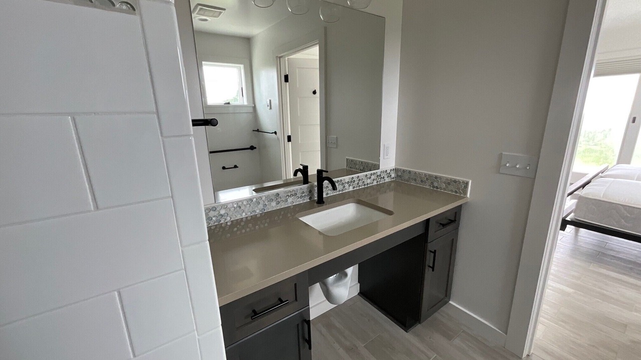 Photo of Bathroom in Grayland
