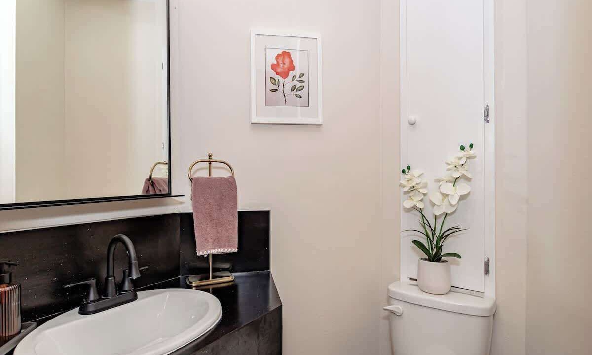 Photo of Bathroom in Ames