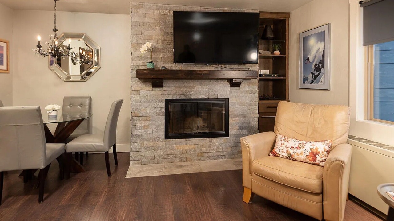 Photo of Livingroom in Bend