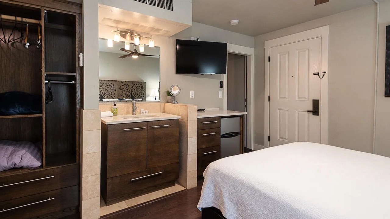 Photo of Bedroom in Bend