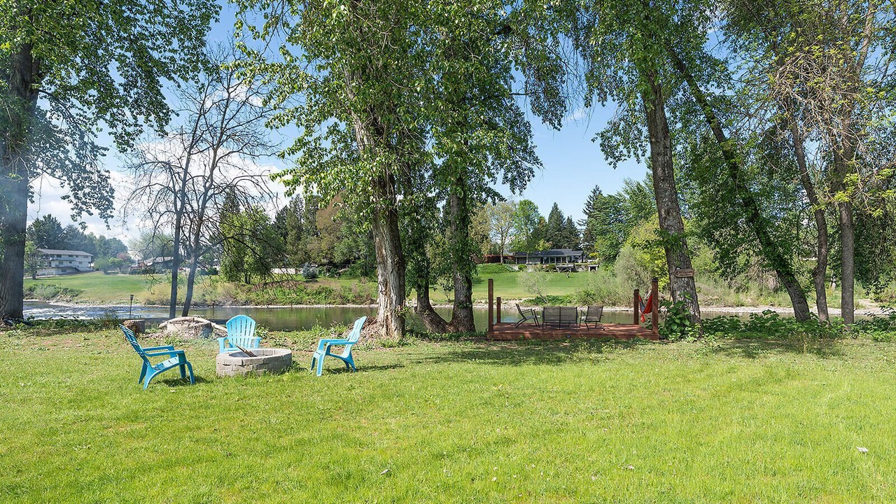 Photo of Others in Grants Pass