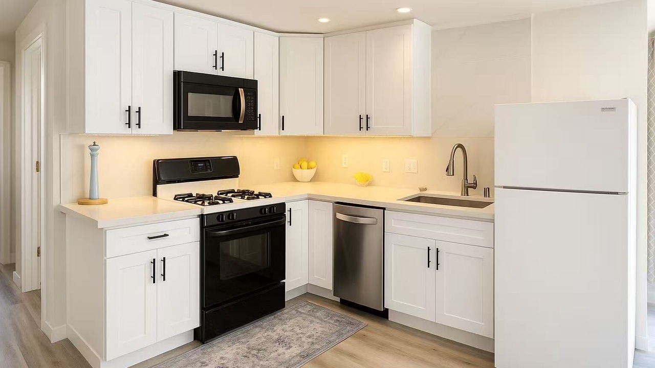 Photo of Kitchen in Shoreline