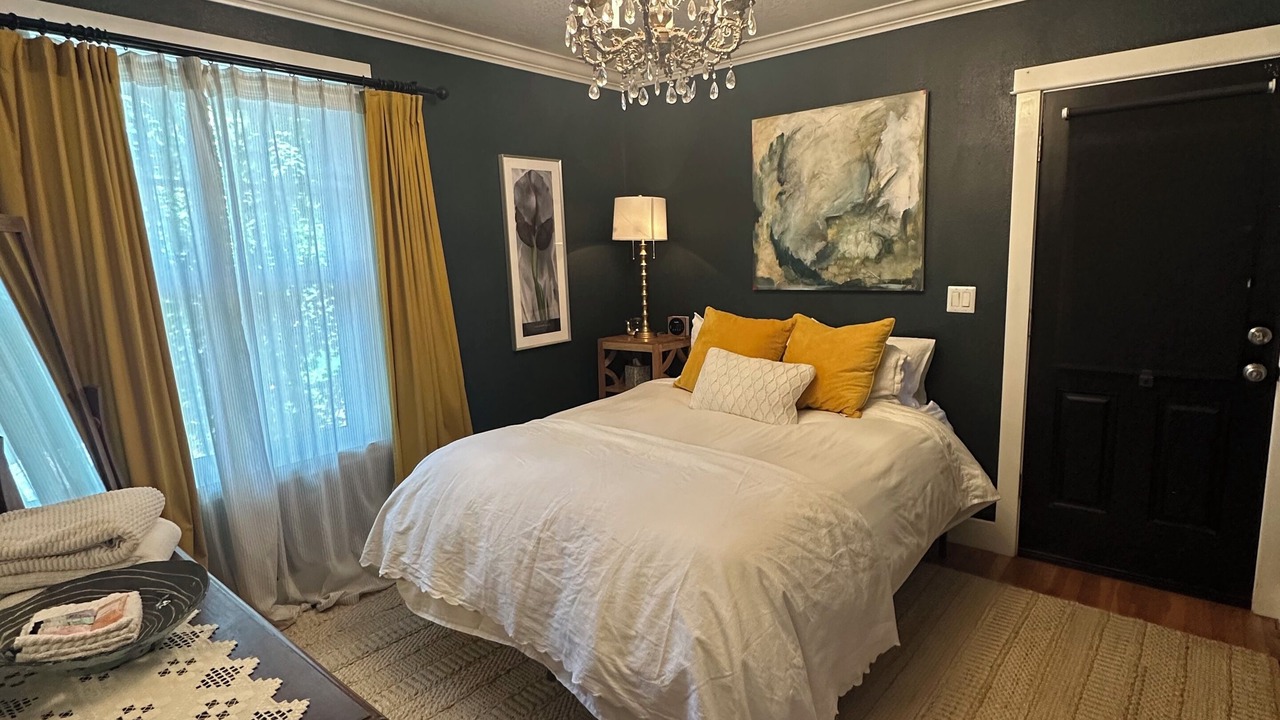 Photo of Bedroom in Camas