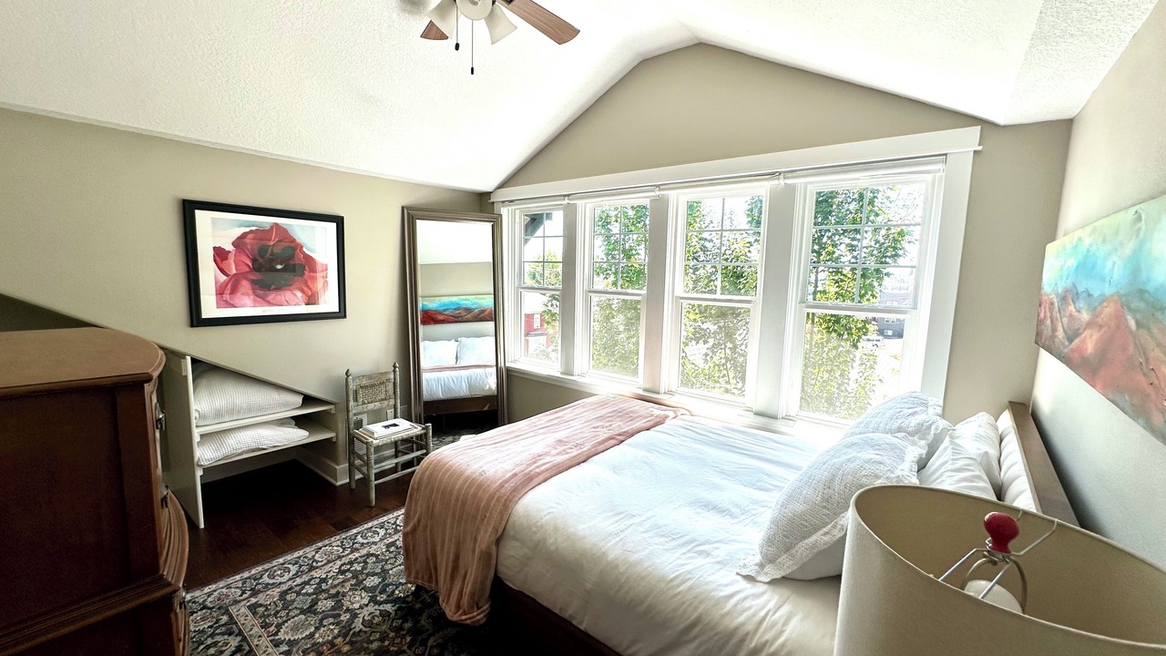 Photo of Bedroom in Camas
