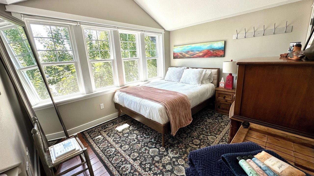 Photo of Bedroom in Camas